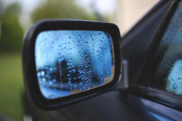 汽車外后視鏡怎樣清洗才干凈？